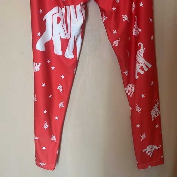 Brave New Look TRUMP Red Star & Elephant Leggings preowned size XL - Picture 6 of 8